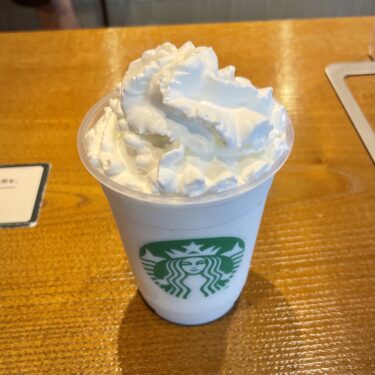 バニラクリームフラペチーノのドリンクレビュー